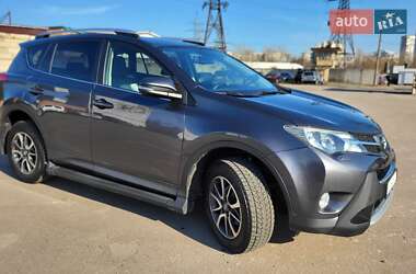 Внедорожник / Кроссовер Toyota RAV4 2013 в 