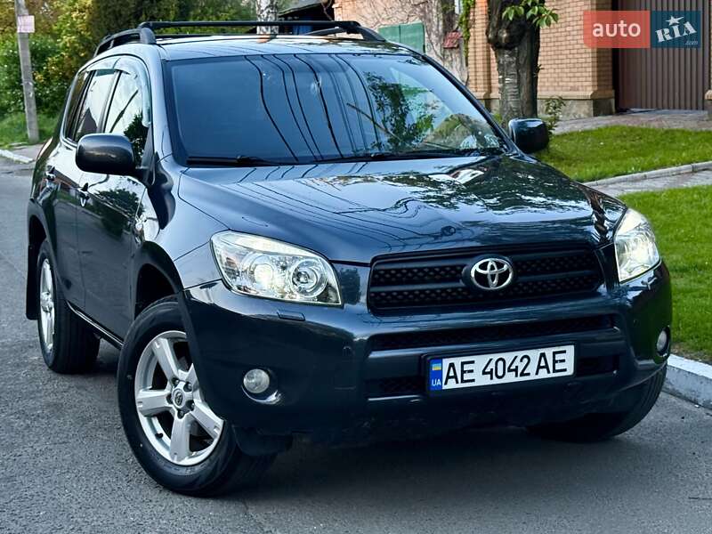 Позашляховик / Кросовер Toyota RAV4 2007 в Дніпрі