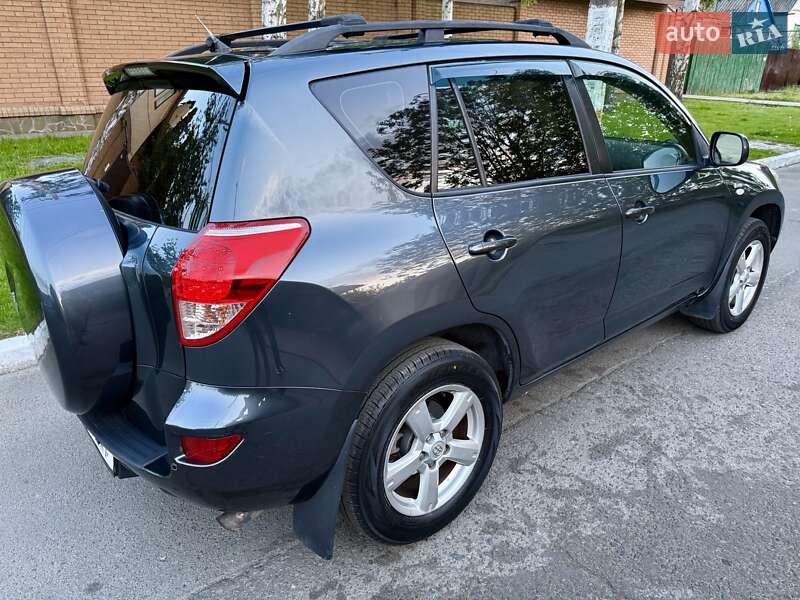 Позашляховик / Кросовер Toyota RAV4 2007 в Дніпрі