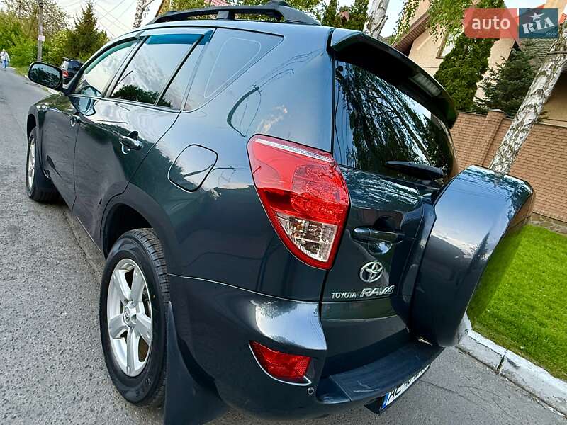 Позашляховик / Кросовер Toyota RAV4 2007 в Дніпрі
