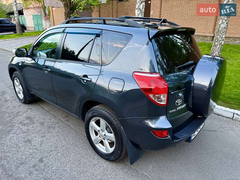 Позашляховик / Кросовер Toyota RAV4 2007 в Дніпрі