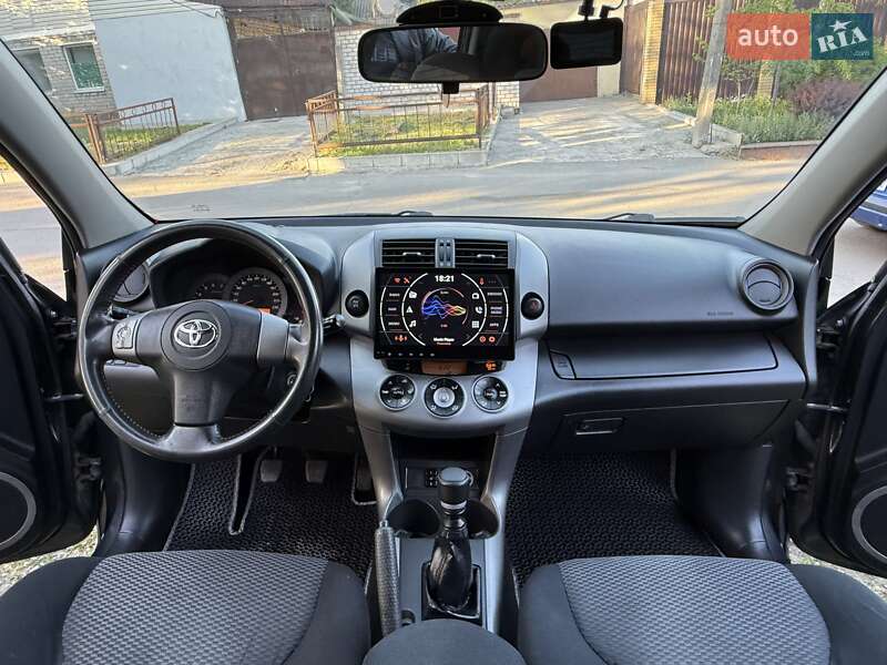 Позашляховик / Кросовер Toyota RAV4 2007 в Дніпрі