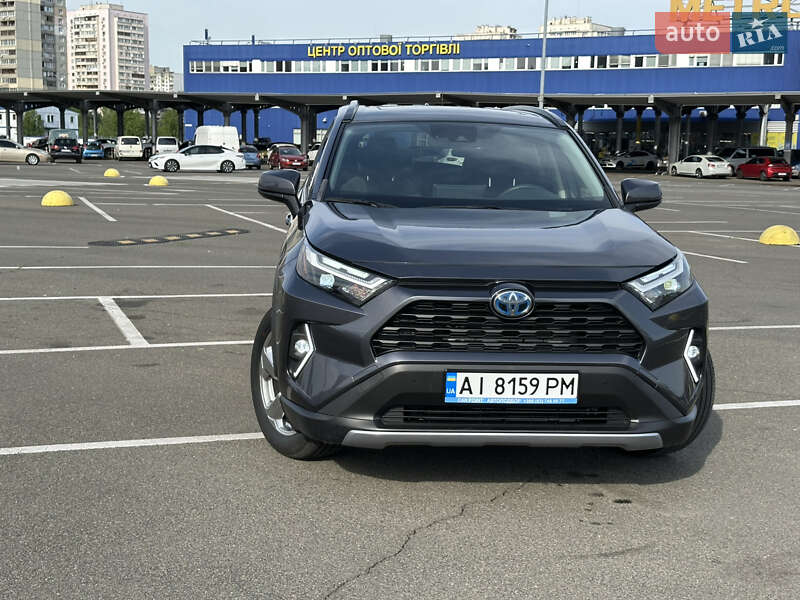 Позашляховик / Кросовер Toyota RAV4 2021 в Києві