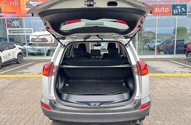 Внедорожник / Кроссовер Toyota RAV4 2013 в 