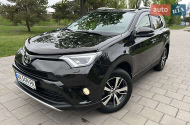Внедорожник / Кроссовер Toyota RAV4 2016 в Виннице