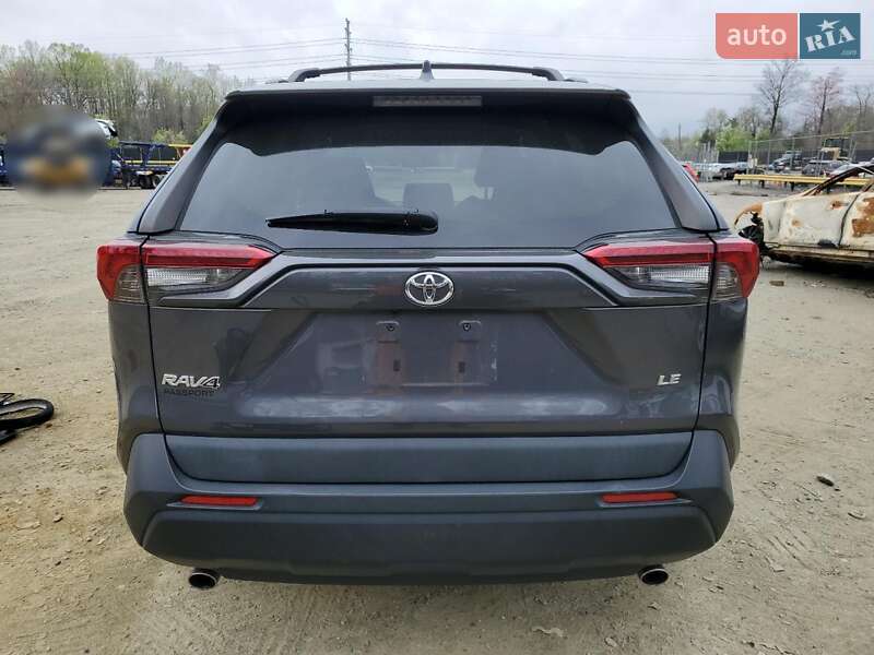 Внедорожник / Кроссовер Toyota RAV4 2019 в Черновцах