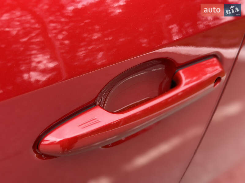 Внедорожник / Кроссовер Toyota RAV4 2024 в Киеве