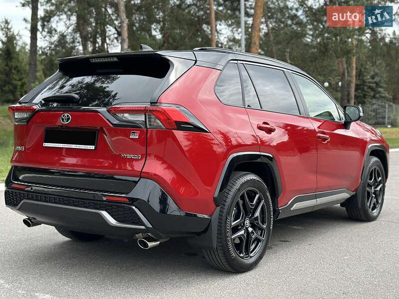 Внедорожник / Кроссовер Toyota RAV4 2024 в Киеве