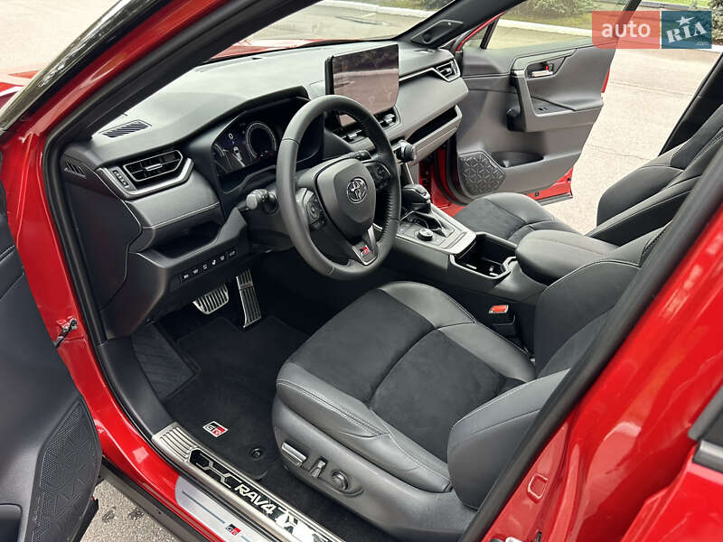 Внедорожник / Кроссовер Toyota RAV4 2024 в Киеве