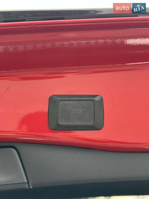 Внедорожник / Кроссовер Toyota RAV4 2024 в Киеве