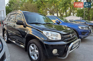 Позашляховик / Кросовер Toyota RAV4 2006 в 
