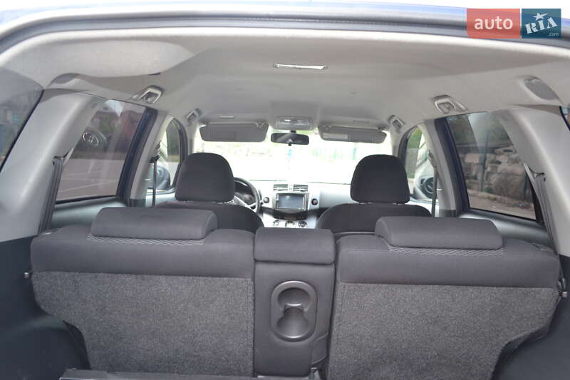 Позашляховик / Кросовер Toyota RAV4 2007 в Ромнах