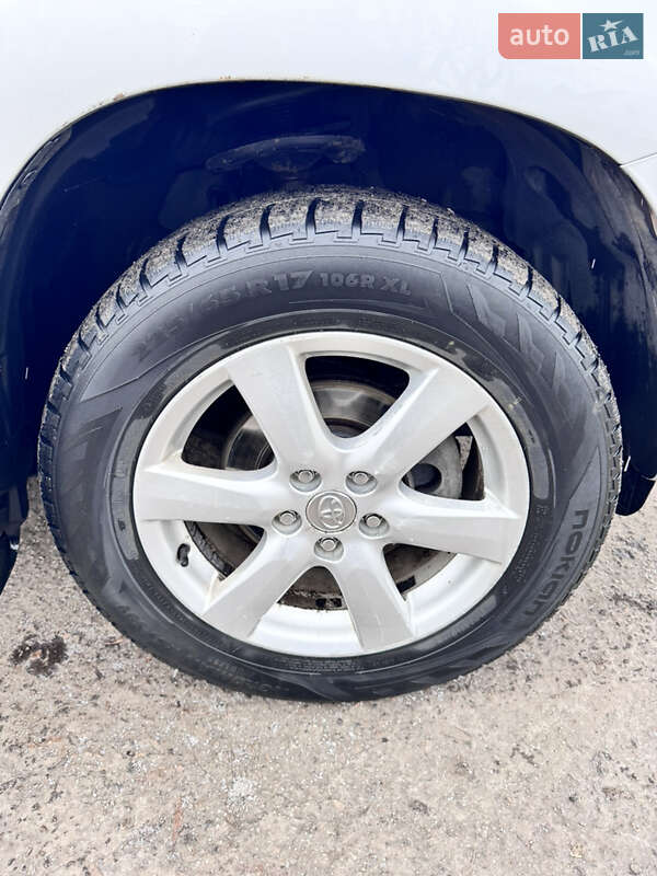 Внедорожник / Кроссовер Toyota RAV4 2007 в Перещепине