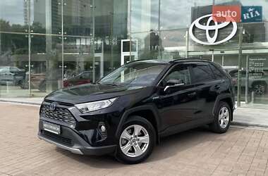 Позашляховик / Кросовер Toyota RAV4 2021 в Києві