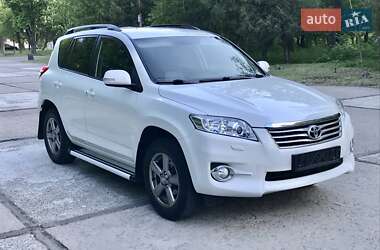 Внедорожник / Кроссовер Toyota RAV4 2012 в Петрове