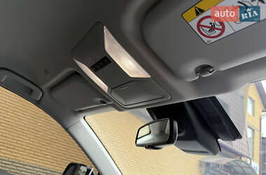 Внедорожник / Кроссовер Toyota RAV4 2023 в 