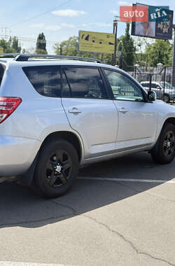 Внедорожник / Кроссовер Toyota RAV4 2011 в 