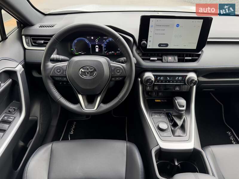 Внедорожник / Кроссовер Toyota RAV4 2023 в Белой Церкви
