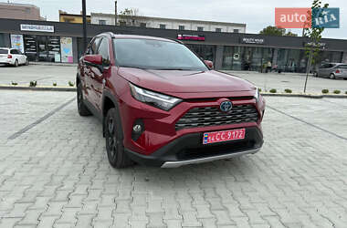 Позашляховик / Кросовер Toyota RAV4 2022 в Ужгороді