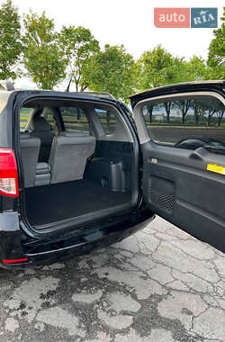 Позашляховик / Кросовер Toyota RAV4 2006 в 