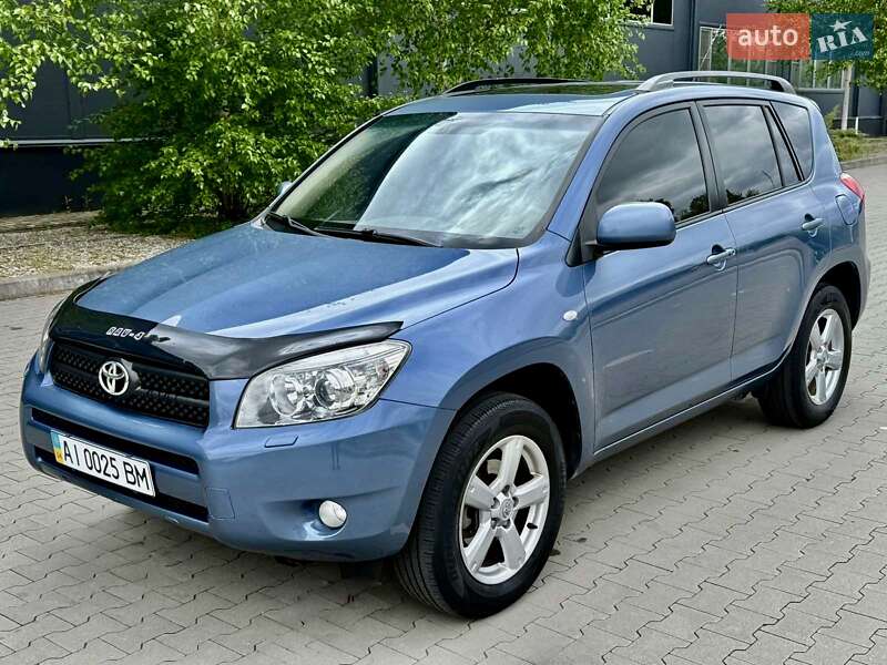 Позашляховик / Кросовер Toyota RAV4 2008 в Києві