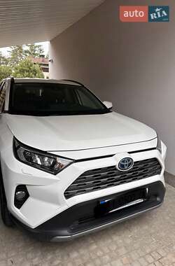 Позашляховик / Кросовер Toyota RAV4 2019 в Києві
