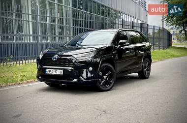Позашляховик / Кросовер Toyota RAV4 2020 в Дніпрі