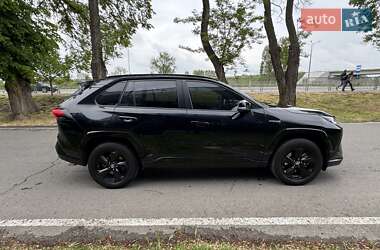 Внедорожник / Кроссовер Toyota RAV4 2020 в 