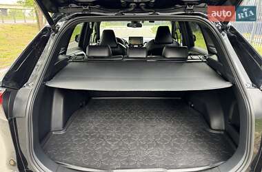 Внедорожник / Кроссовер Toyota RAV4 2020 в 