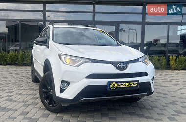 Внедорожник / Кроссовер Toyota RAV4 2018 в Мукачево