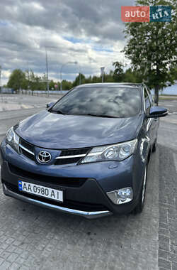 Внедорожник / Кроссовер Toyota RAV4 2013 в Киеве