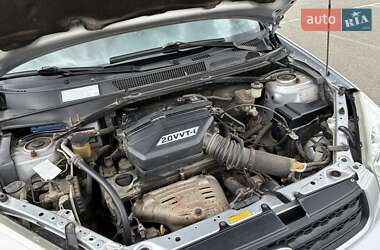 Внедорожник / Кроссовер Toyota RAV4 2003 в 