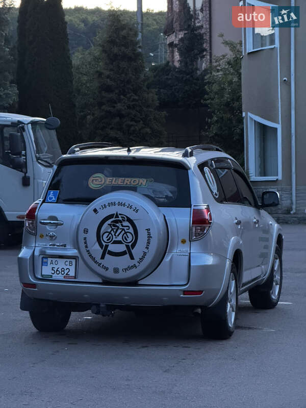 Внедорожник / Кроссовер Toyota RAV4 2006 в Ужгороде фото 5 Внедорожник / Кроссовер Toyota RAV4 2006 в Ужгороде