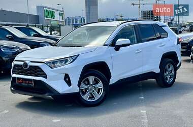 Позашляховик / Кросовер Toyota RAV4 2022 в Києві