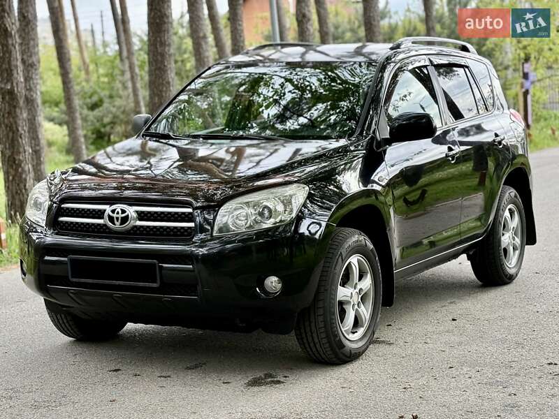 Позашляховик / Кросовер Toyota RAV4 2009 в 
