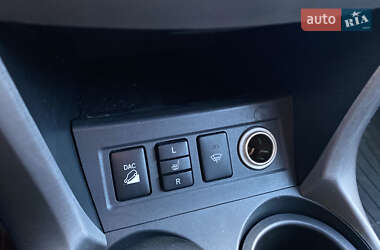 Внедорожник / Кроссовер Toyota RAV4 2008 в 
