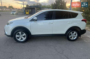 Внедорожник / Кроссовер Toyota RAV4 2013 в 