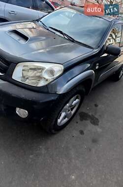 Позашляховик / Кросовер Toyota RAV4 2003 в Києві