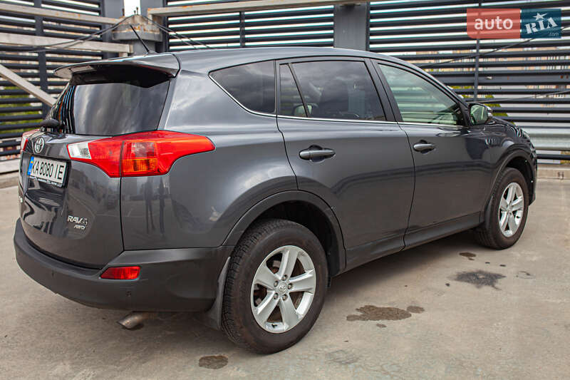 Внедорожник / Кроссовер Toyota RAV4 2013 в Киеве