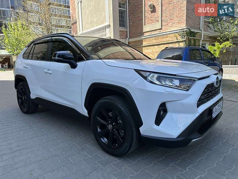 Toyota RAV4 2023