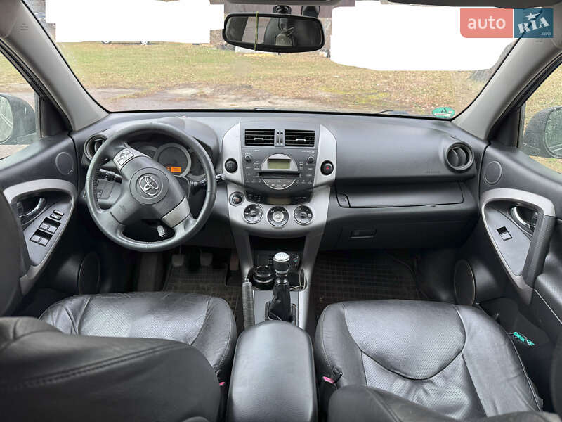 Позашляховик / Кросовер Toyota RAV4 2008 в Львові