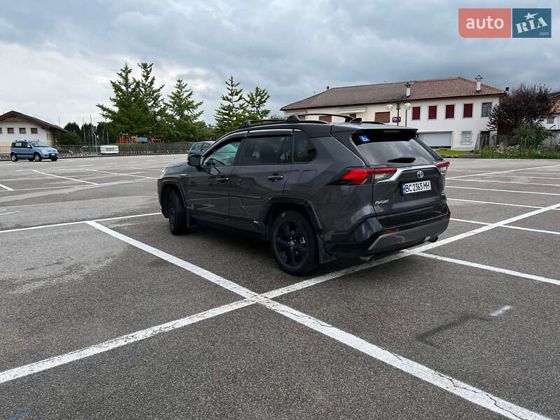 Внедорожник / Кроссовер Toyota RAV4 2019 в Львове