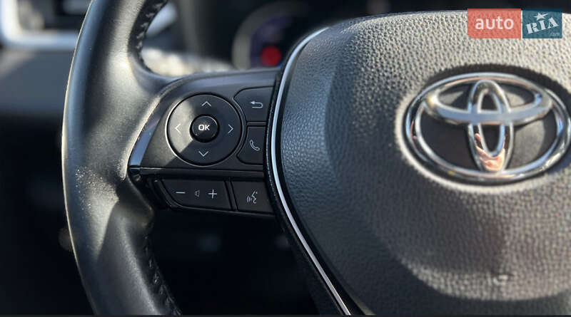 Внедорожник / Кроссовер Toyota RAV4 2019 в Львове