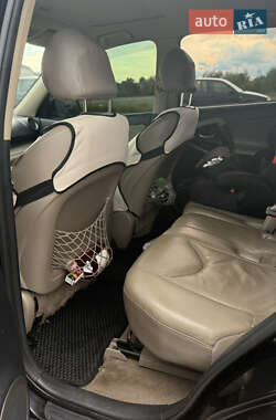 Позашляховик / Кросовер Toyota RAV4 2008 в 