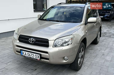 Внедорожник / Кроссовер Toyota RAV4 2006 в Киеве