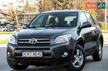 Внедорожник / Кроссовер Toyota RAV4 2006 в Херсоне