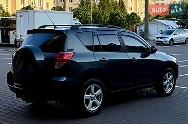 Внедорожник / Кроссовер Toyota RAV4 2007 в 