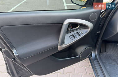 Внедорожник / Кроссовер Toyota RAV4 2007 в 
