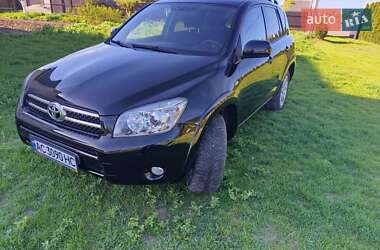 Внедорожник / Кроссовер Toyota RAV4 2006 в 