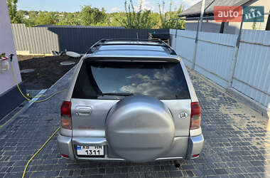 Внедорожник / Кроссовер Toyota RAV4 2003 в 